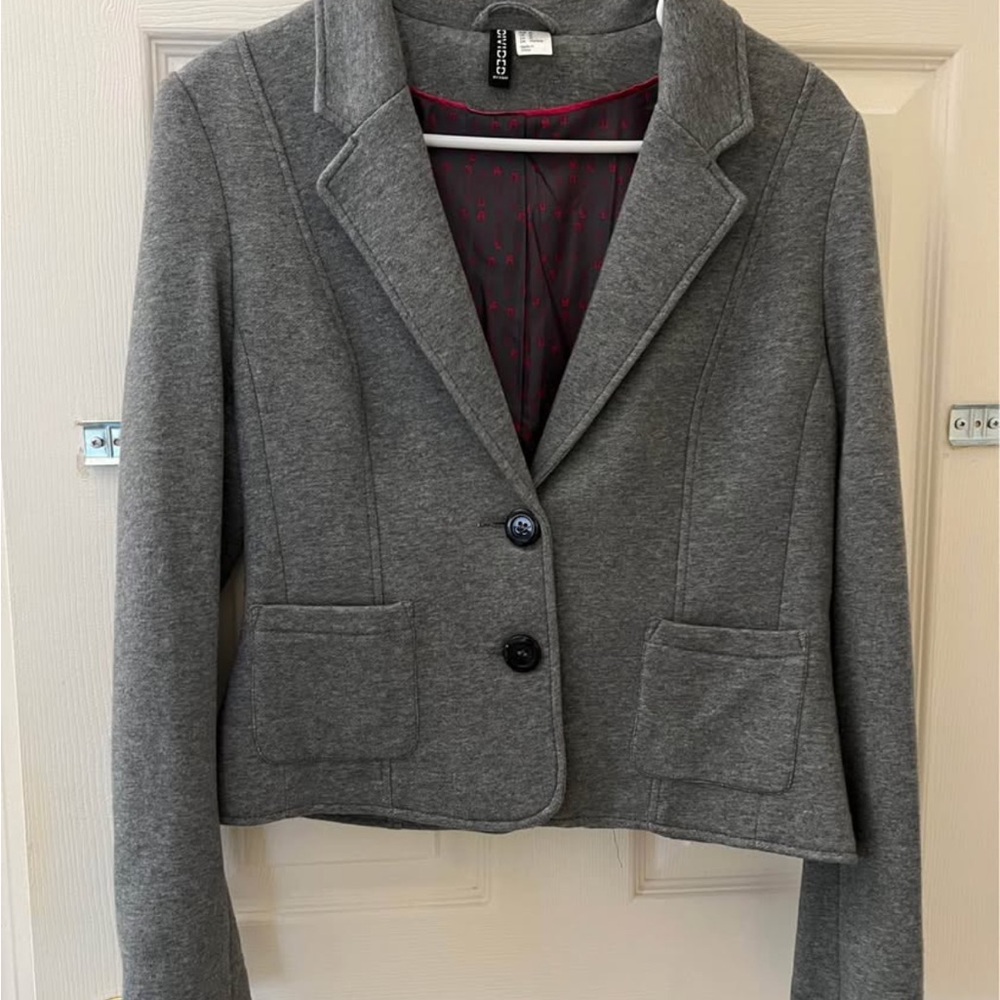 Heather Gray Wool-Blend Blazer with Structured Shoulders